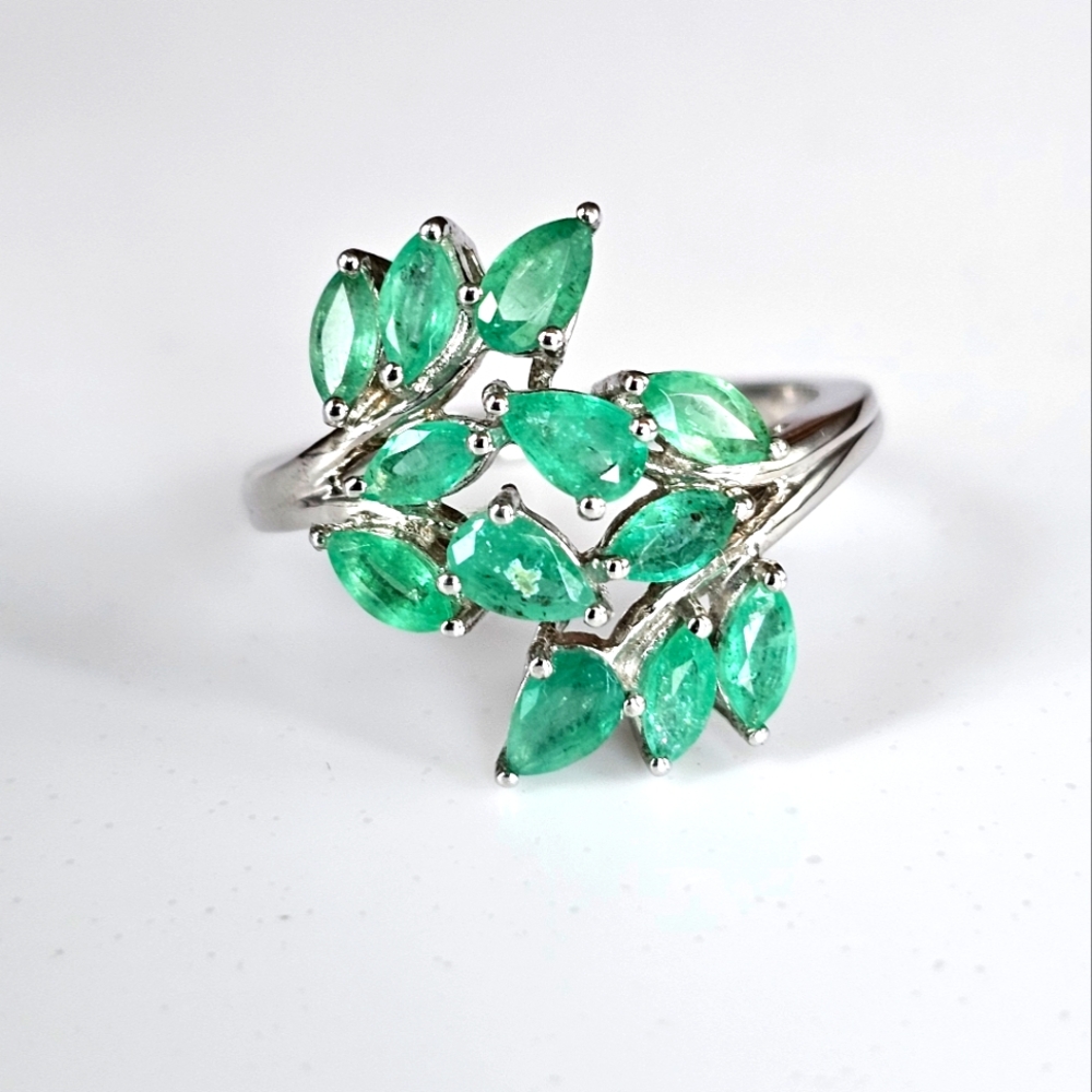 Genuine Emerald Cluster Ring Sterling Silver Size 8!